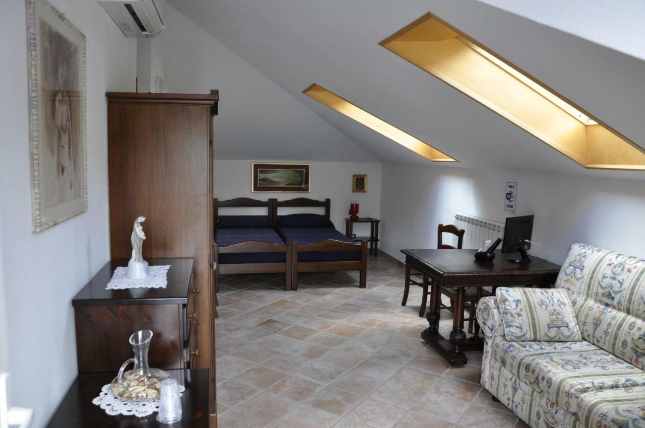 كيافاري Bed & Breakfast 4U Parcheggio Interno المظهر الخارجي الصورة